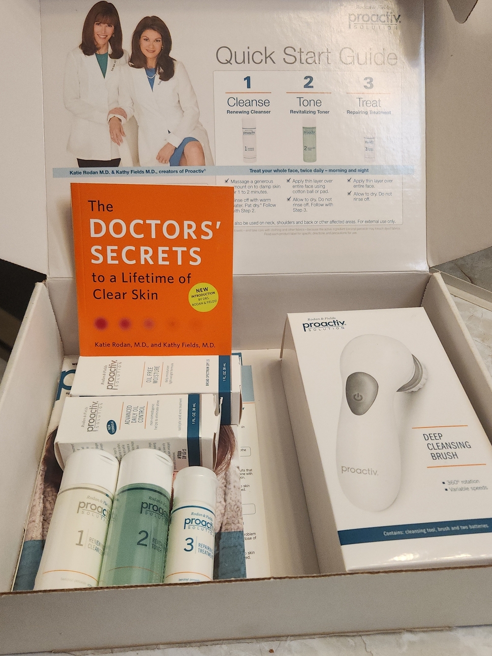 Proactiv Skin Care Kit Plus Cleanser Brush, Oil Free SPF, Moisturizer Exp 2015